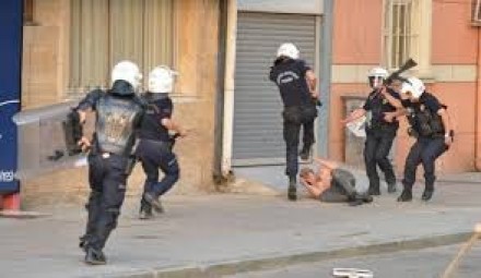  Turchia: rivoltosi subiscono violenze sessuali nelle carceri